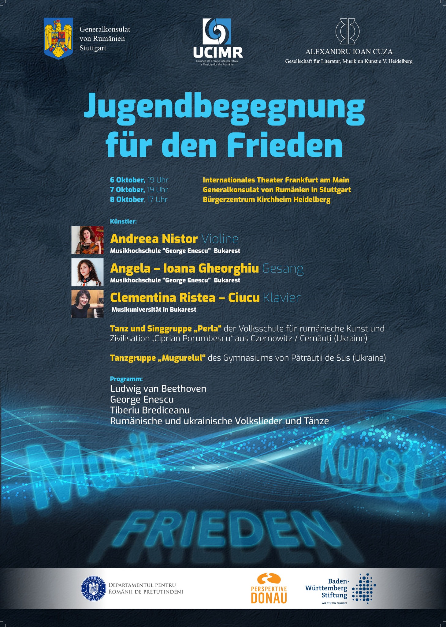 Micuța soprană Angela Ioana Gheorghiu în turneu în Germania, la Frankfurt